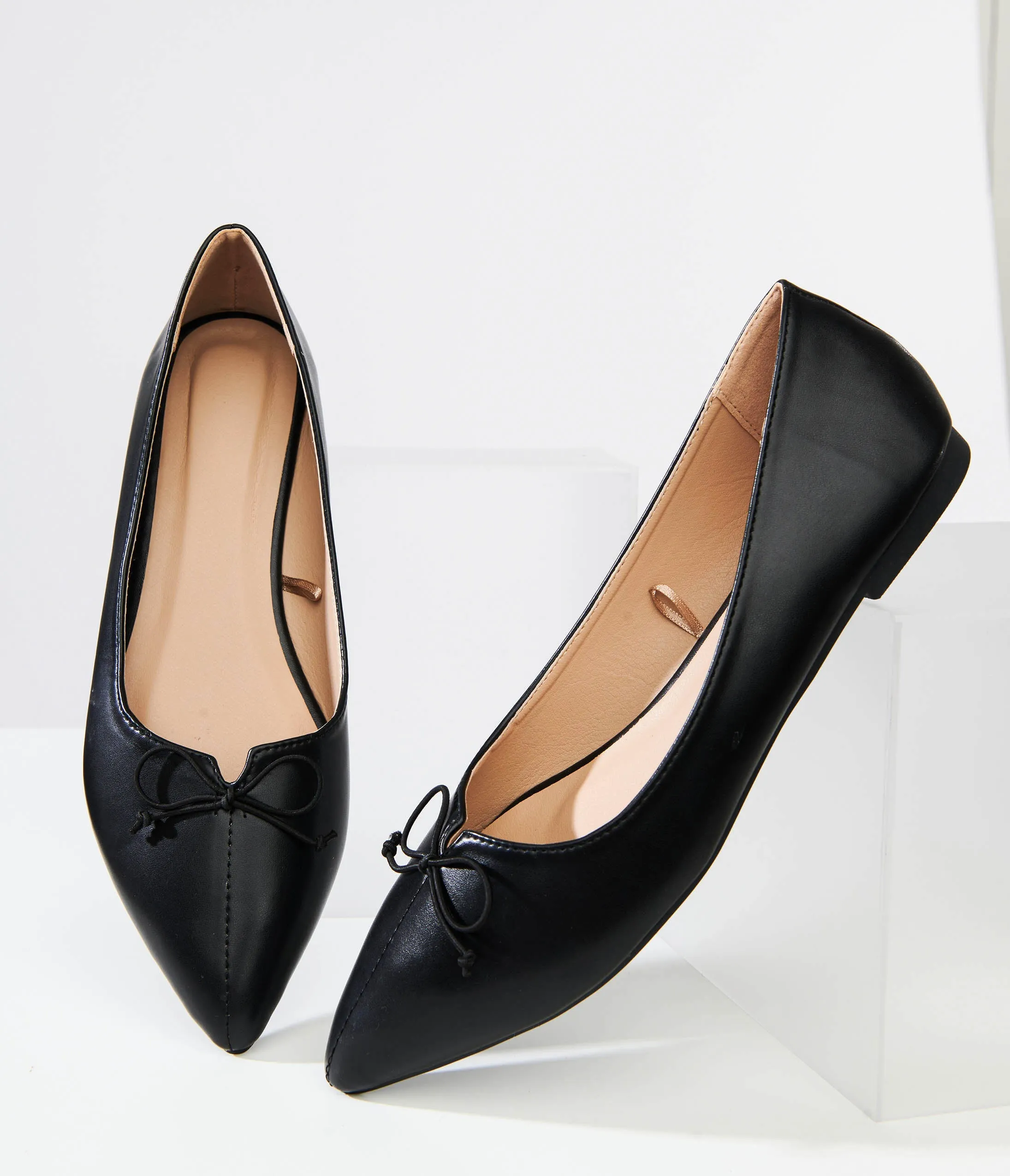 1960s Black Bow Pointed Leatherette Flats