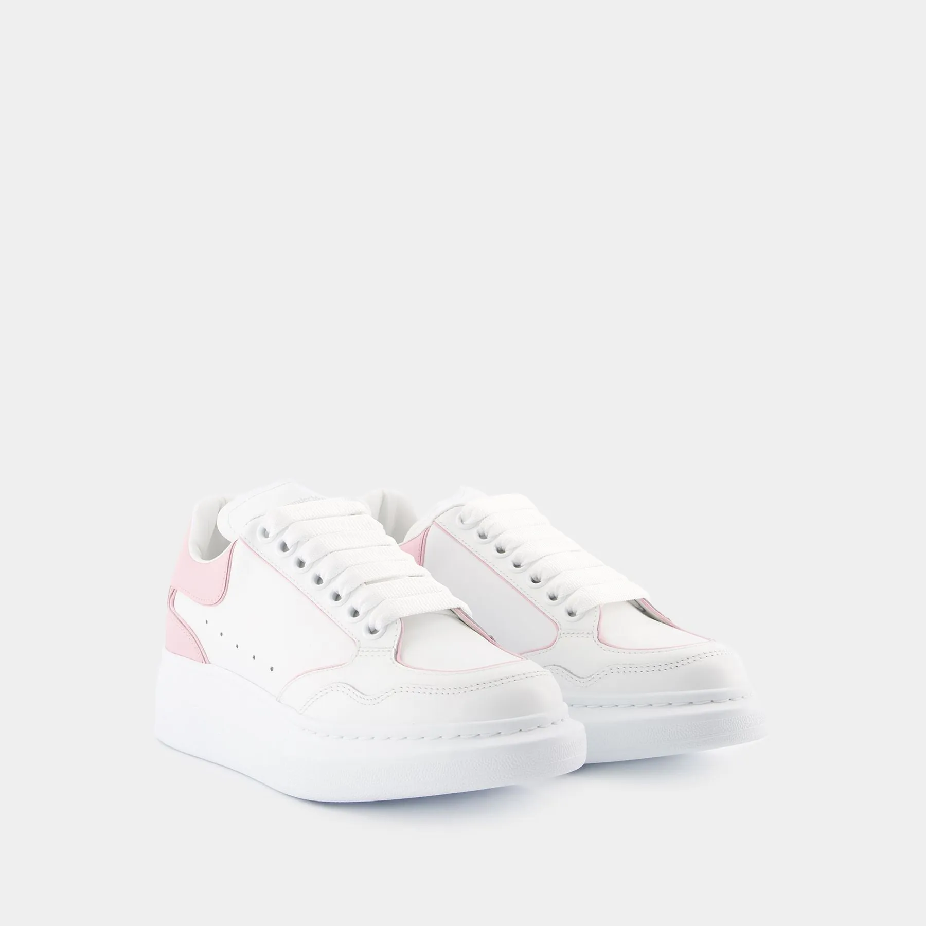 Alexander McQueen  Oversized Hybrid Sneakers - Alexander McQueen - Leather - White/Pink