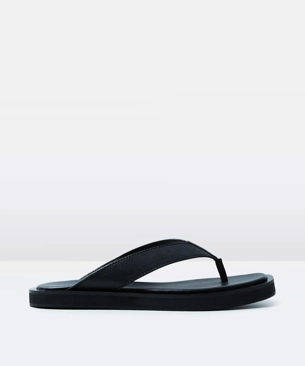 Alice In The Eve The Billie Flat Sandals Black