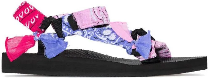 Arizona Love Trekky bandana-print flat sandals Pink