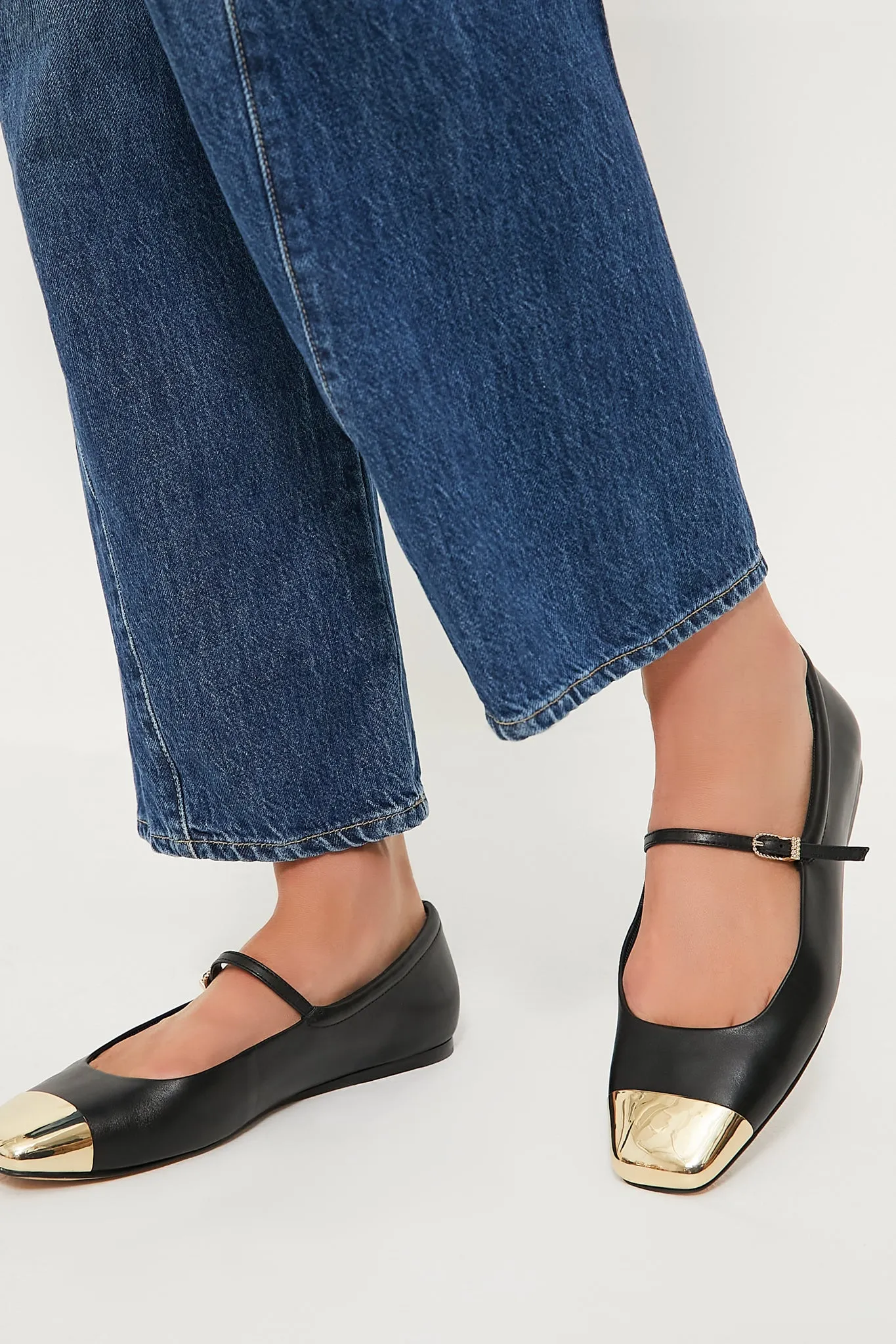 Black Reyes Cap Toe Flats