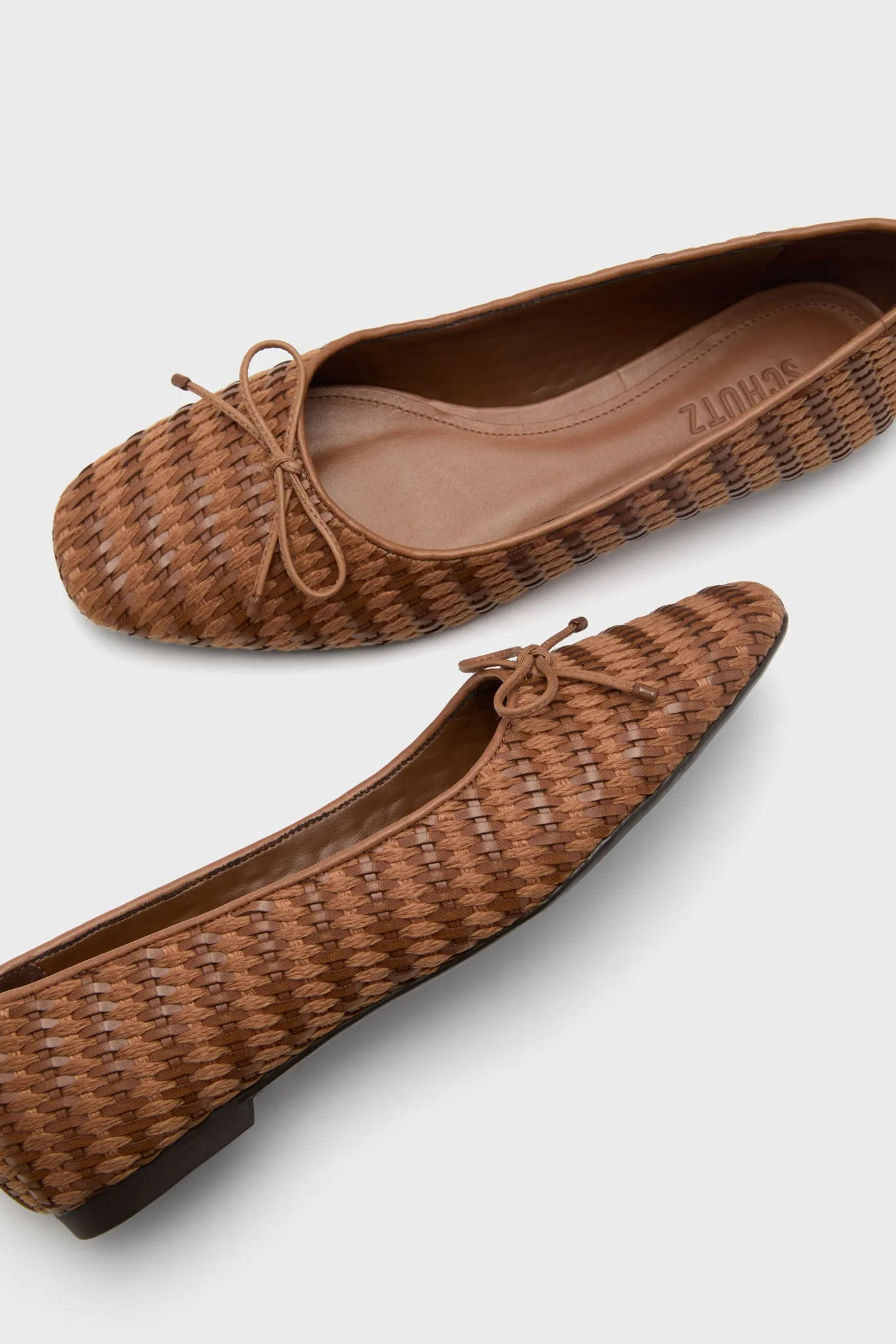 Caramel Coffee Arissa Straw Flats