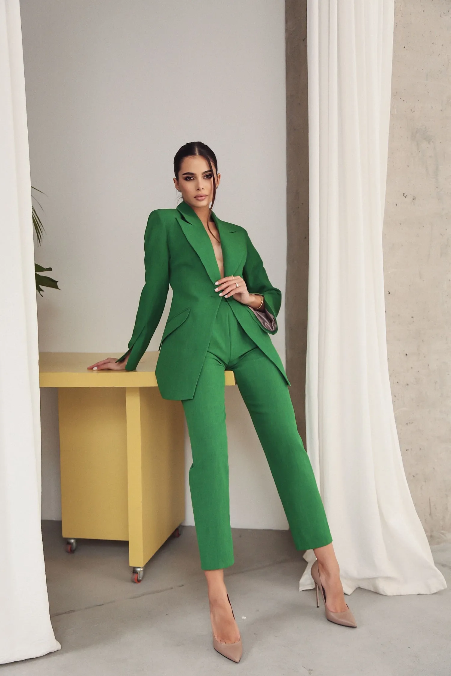 Flared Jacket with Slits on the Sleeves Green