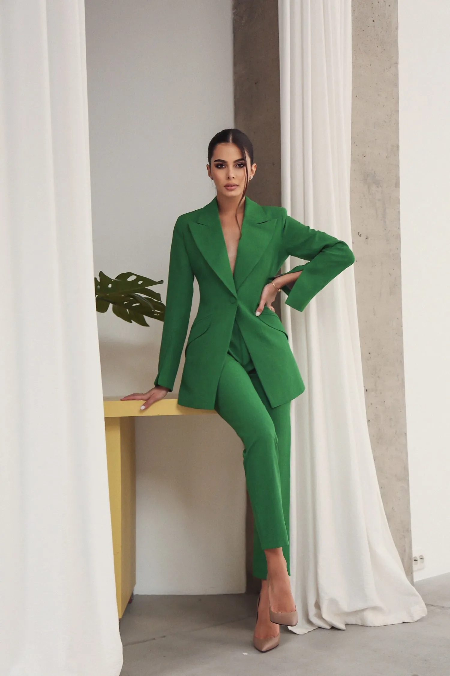 Flared Jacket with Slits on the Sleeves Green