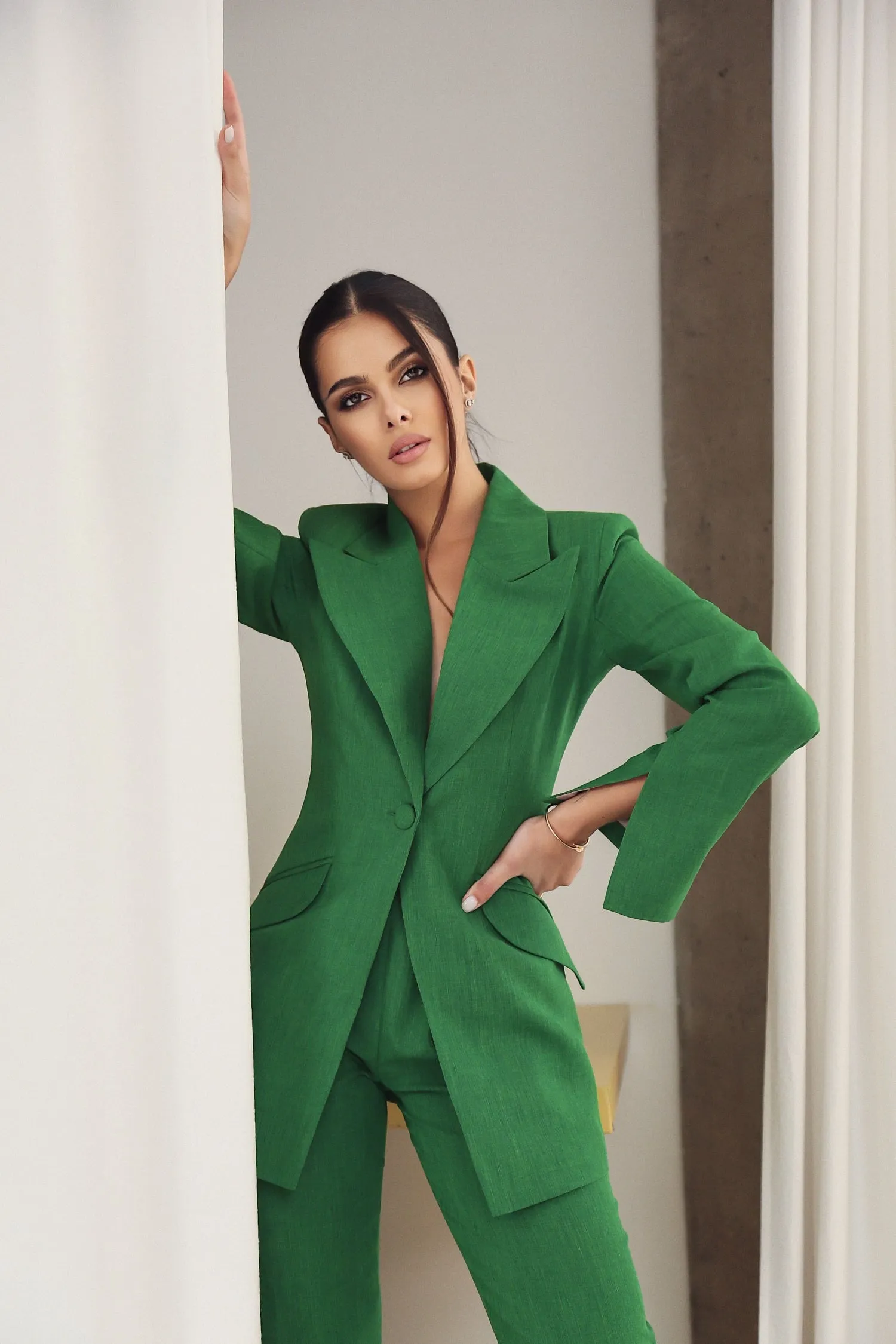 Flared Jacket with Slits on the Sleeves Green