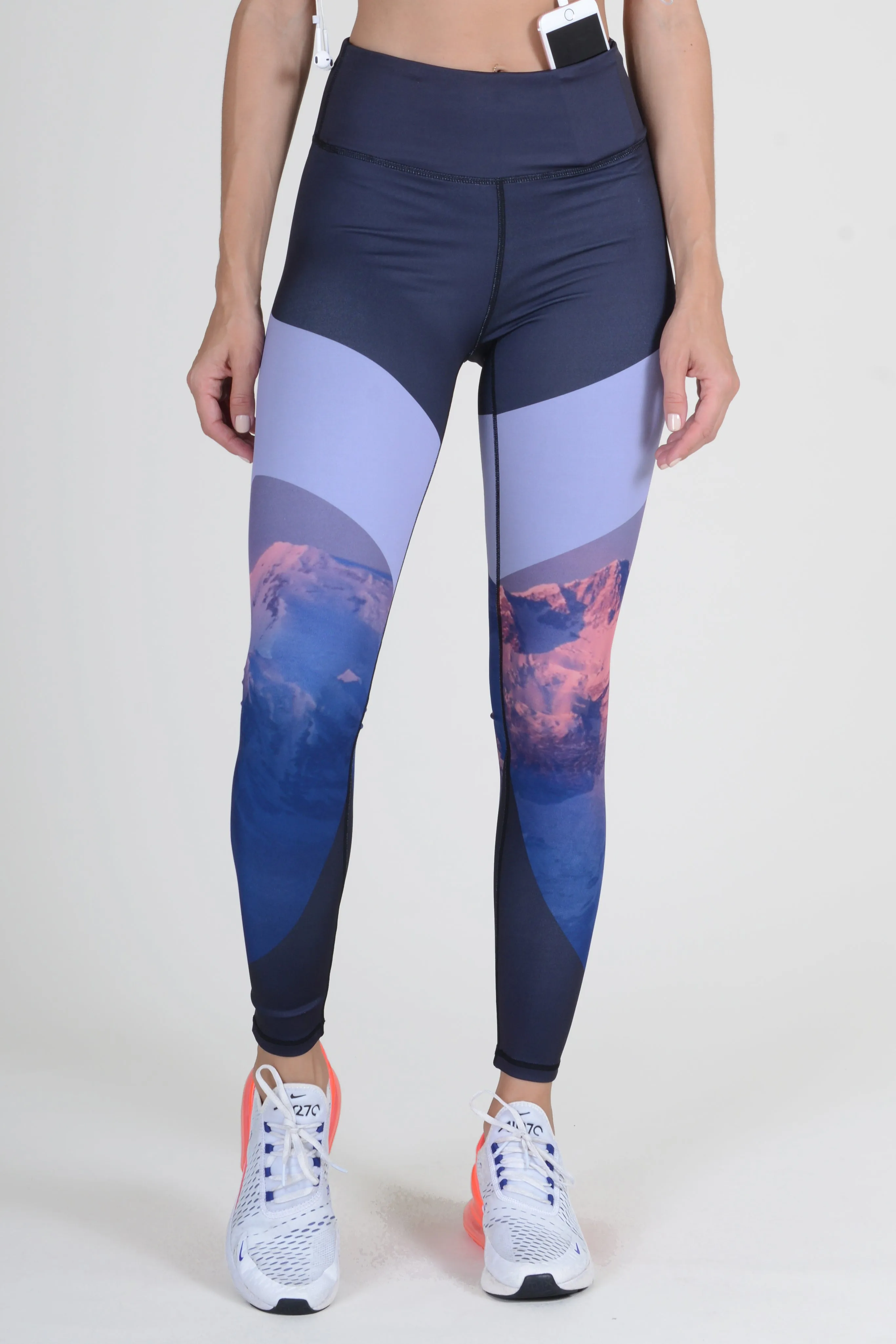 Majestic Mountains Print Active Leggings