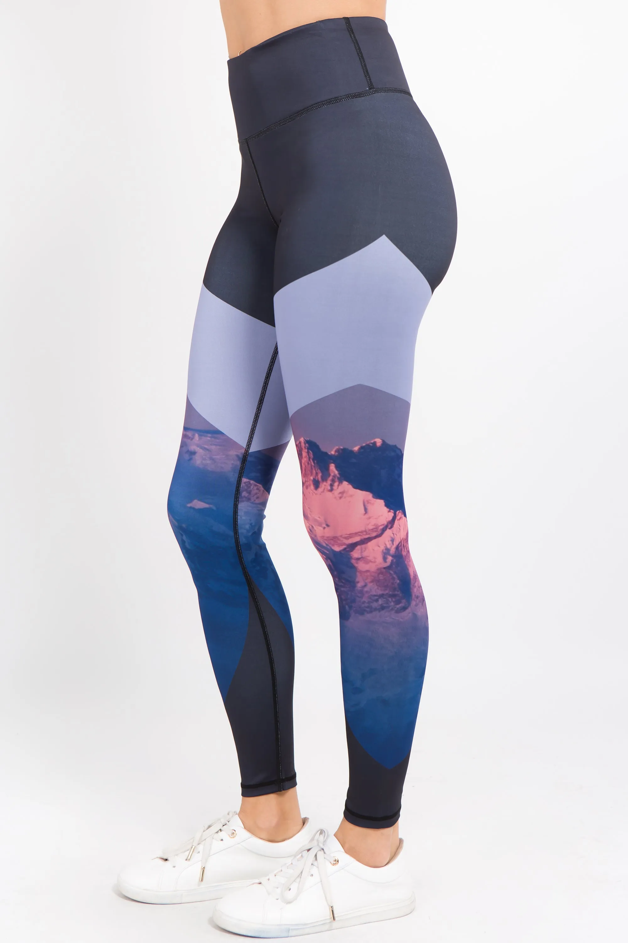 Majestic Mountains Print Active Leggings