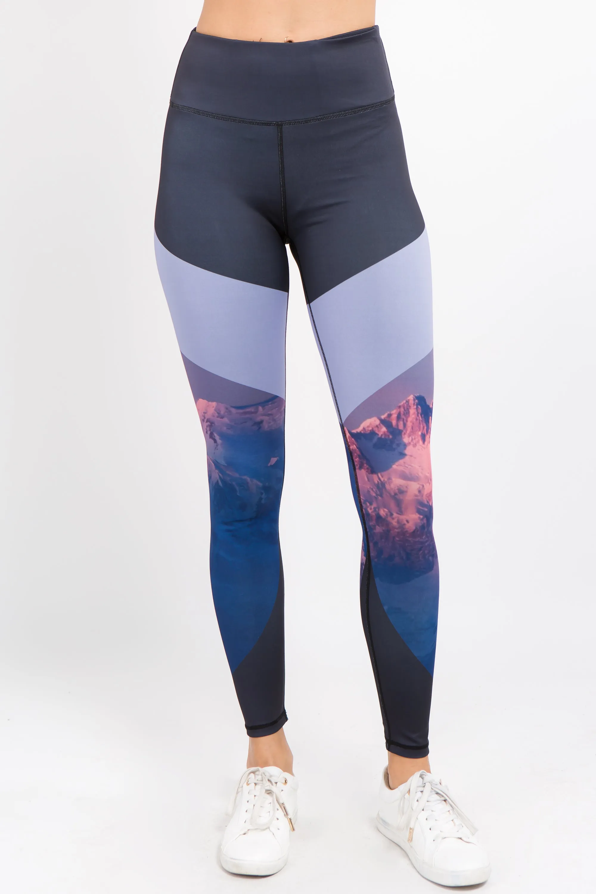 Majestic Mountains Print Active Leggings