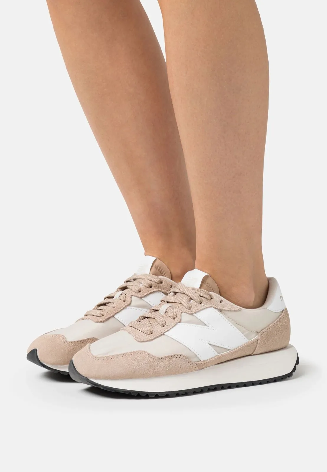 New balance dama khaki blanco