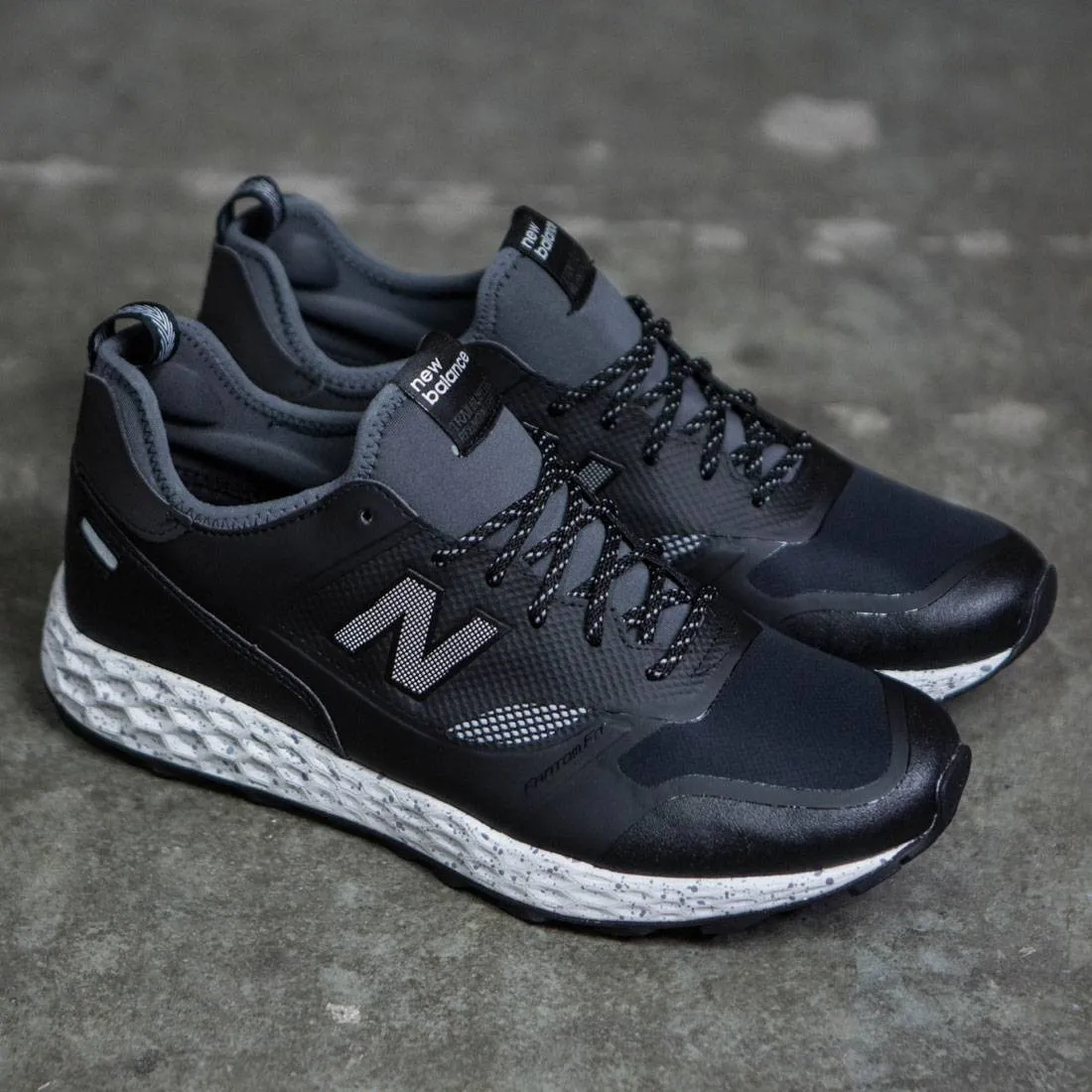 New Balance Men Fresh Foam Trailbuster MFLTBBG (black / grey)