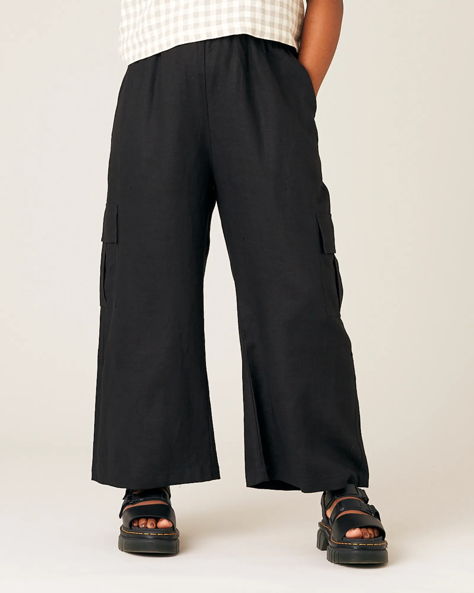 Orla Wide Leg Linen Trousers - Black