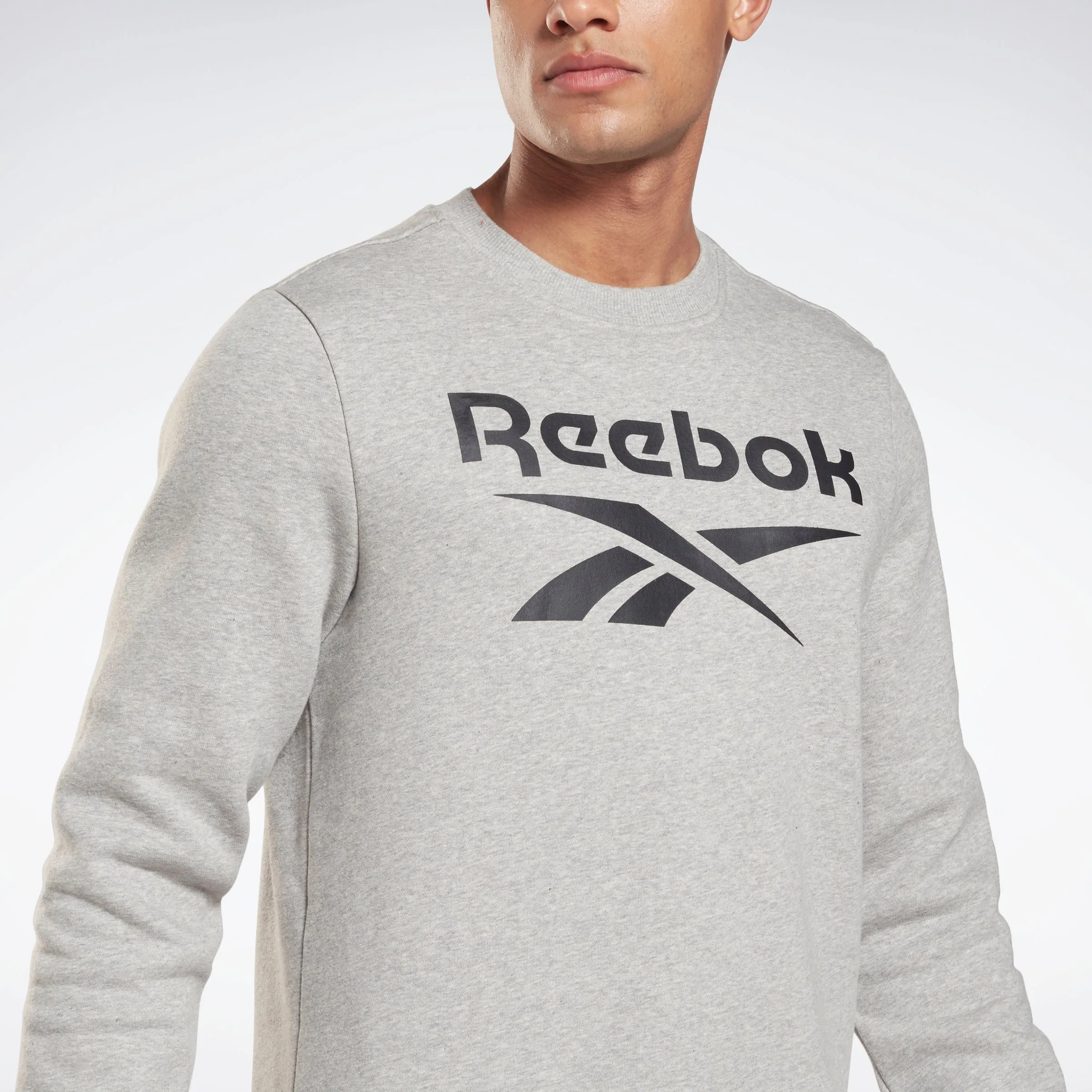 Reebok Identity Fleece Crew Sweatshirt Medium Grey Heather/Black