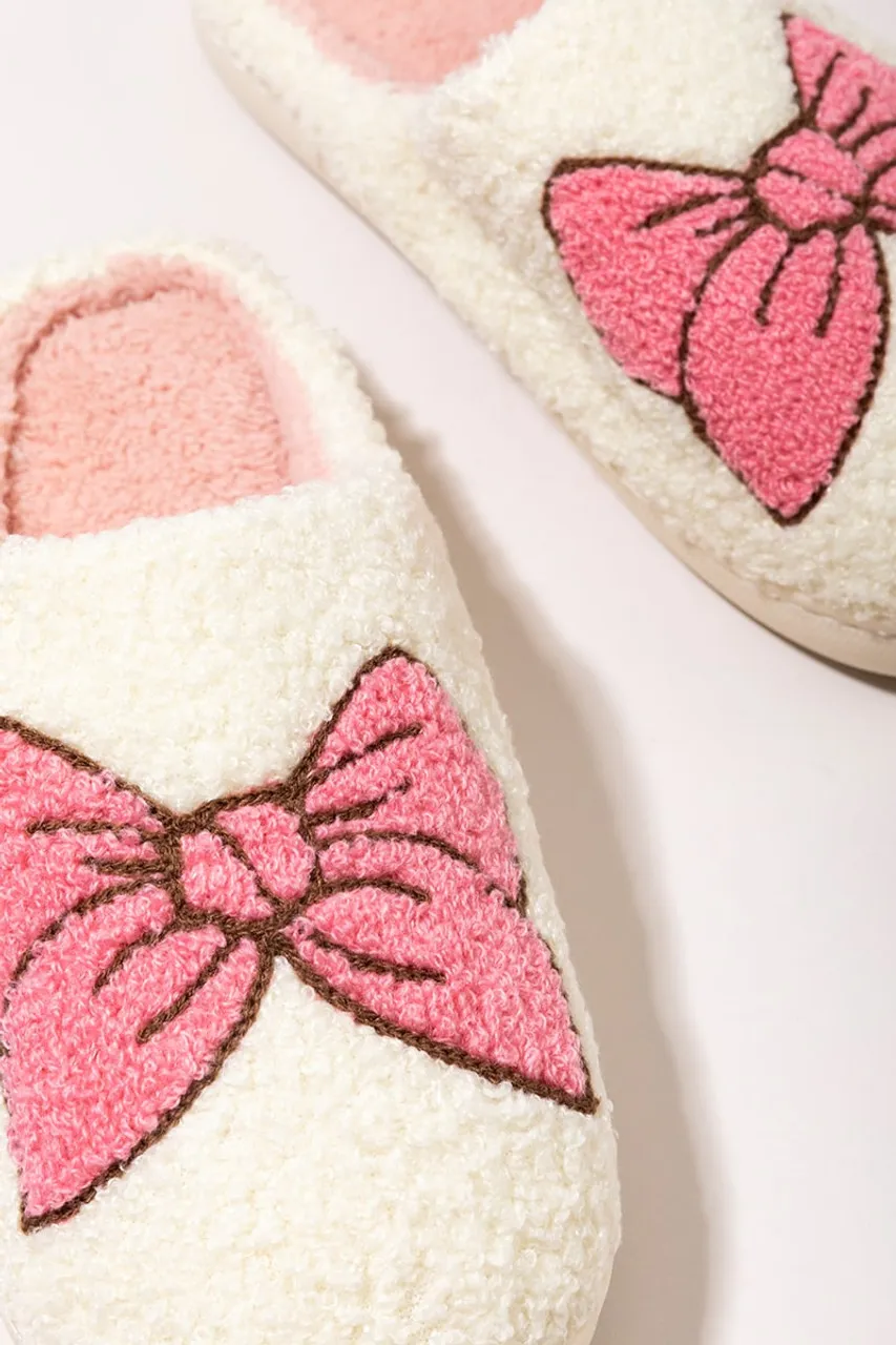 Stella Bow Graphic Fuzzy Slipper